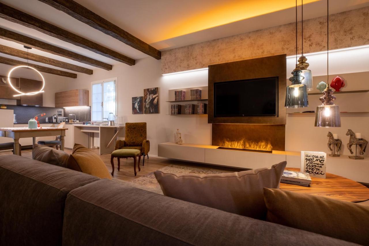 Villa Elia Suite Room 벨레지아아지마리나 외부 사진